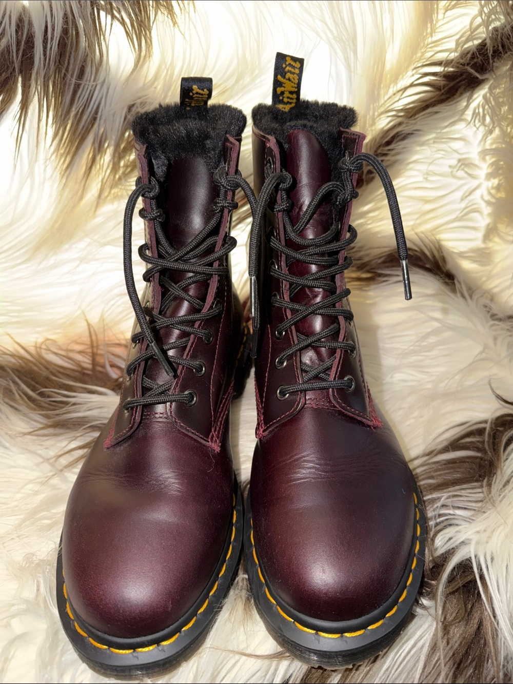 Dr. Martens-SERENA-Women's Oxblood Lace-Up Leather Boots with Faux Fur Collar